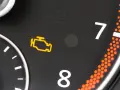 Gelbe Motorkontrollleuchte bei Hyundai: Bedeutung und was zu tun ist.