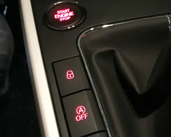 Start-Stopp-Automatik im VW Tiguan deaktivieren? Hier ist der Knopf dafür.