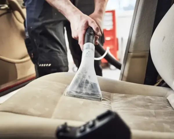 Professionelle autositze reinigen dampfreiniger für ein makelloses Ergebnis.