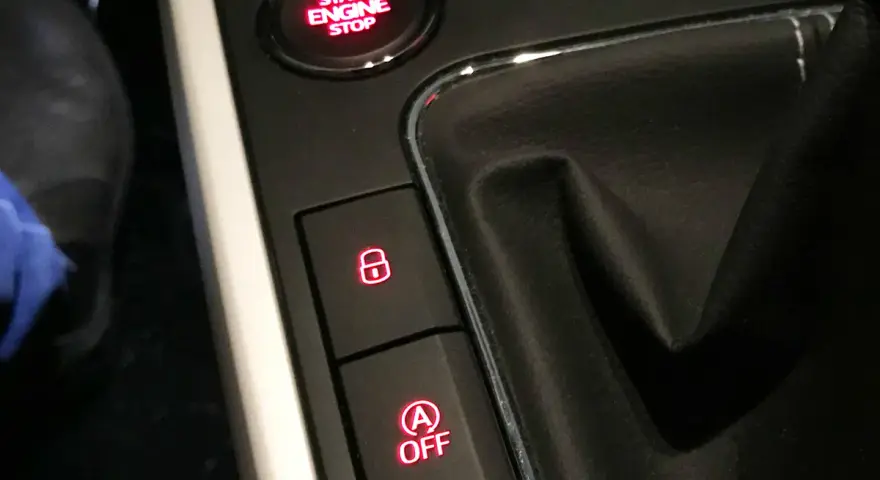 Start-Stopp-Automatik im VW Tiguan deaktivieren? Hier ist der Knopf dafür.